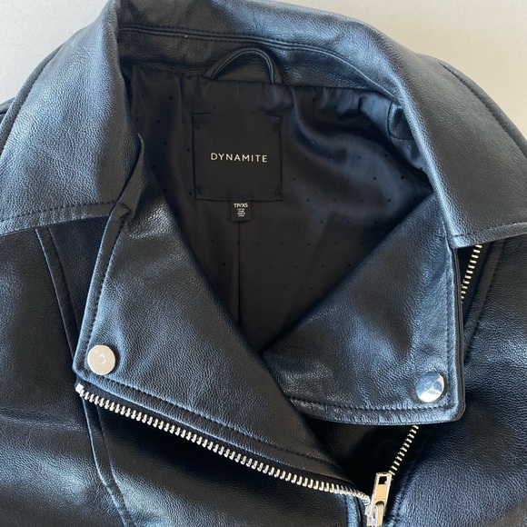 BLACK LEATHER JACKET- in PERFECT condition. - Picture 3 of 4